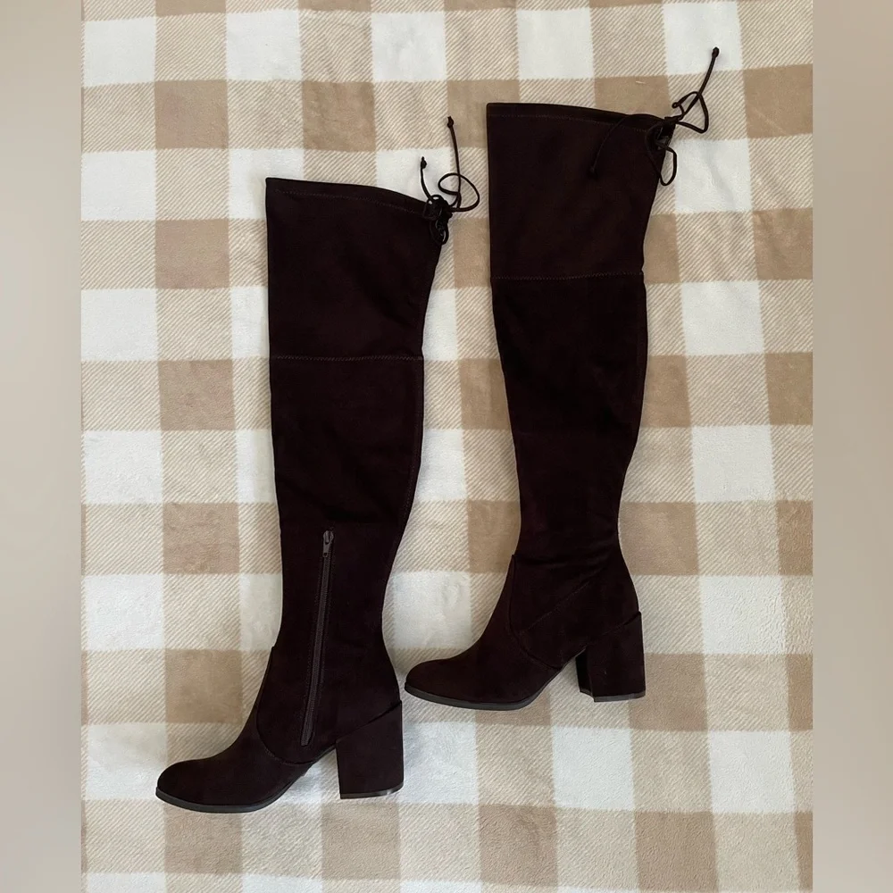 NEW Unisa Women’s Dark Brown Over-the-Knee Boots New with Box Size 7.5 M